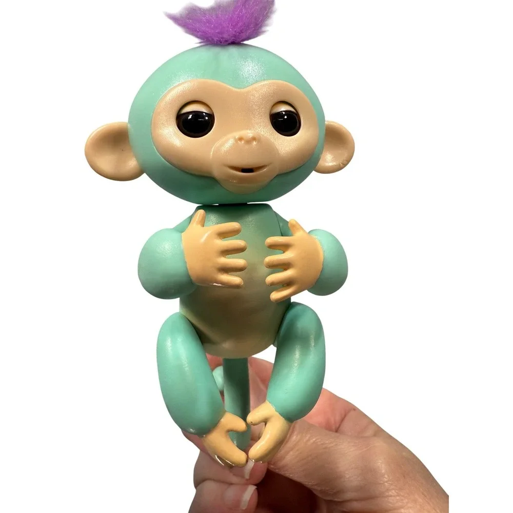 WowWee Fingerlings‎ Interactive Baby Monkey Teal Purple Hair Talking Toy 2016